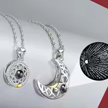 COLLAR SOL Y LUNA EN 100 IDIOMAS